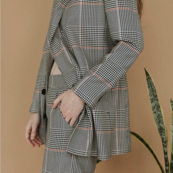 JUST female blazer - Picture 2 of 6